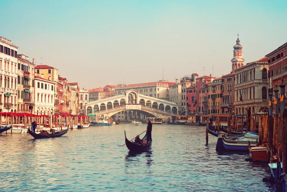 Viagens românticas: 6 destinos para curtir a dois Veneza, Itália