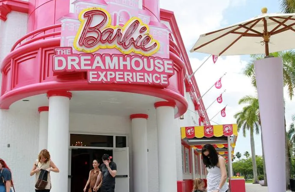 Barbie Dreamhouse Experience, Sunrise