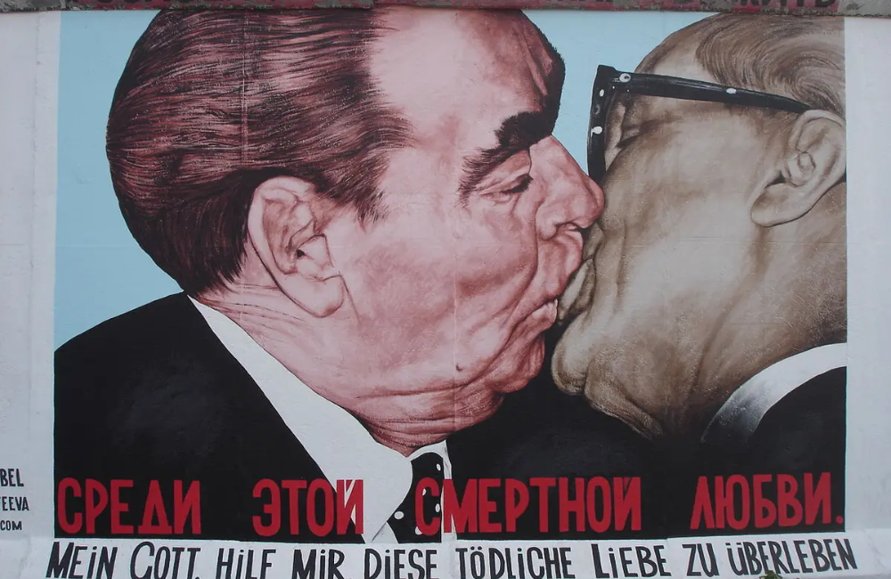 "The Kiss" - Berlim, Alemanha